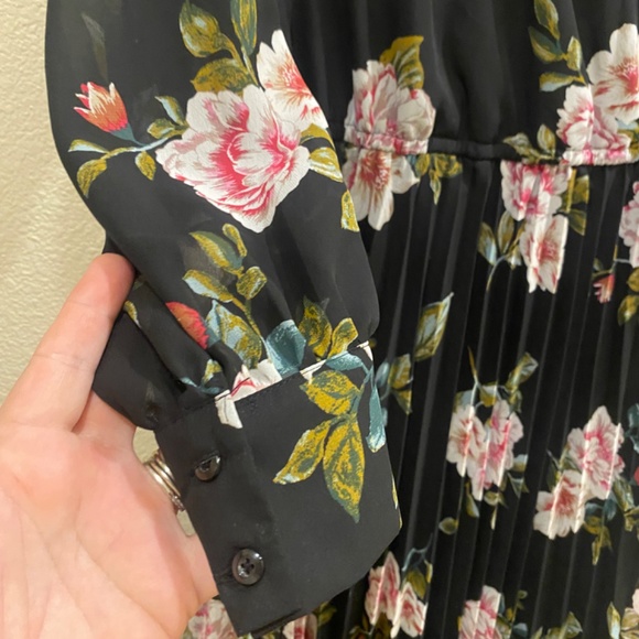 Floral Maxi - Picture 3 of 4